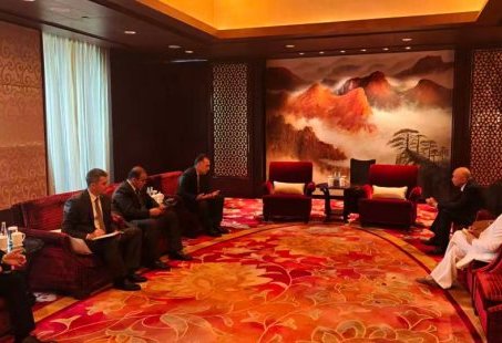 Tajikistan and Dayu New Energy discuss renewable energy cooperation