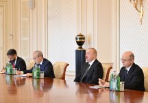 President Ilham Aliyev receives Chief Executive Officer of bp (PHOTO/VIDEO)