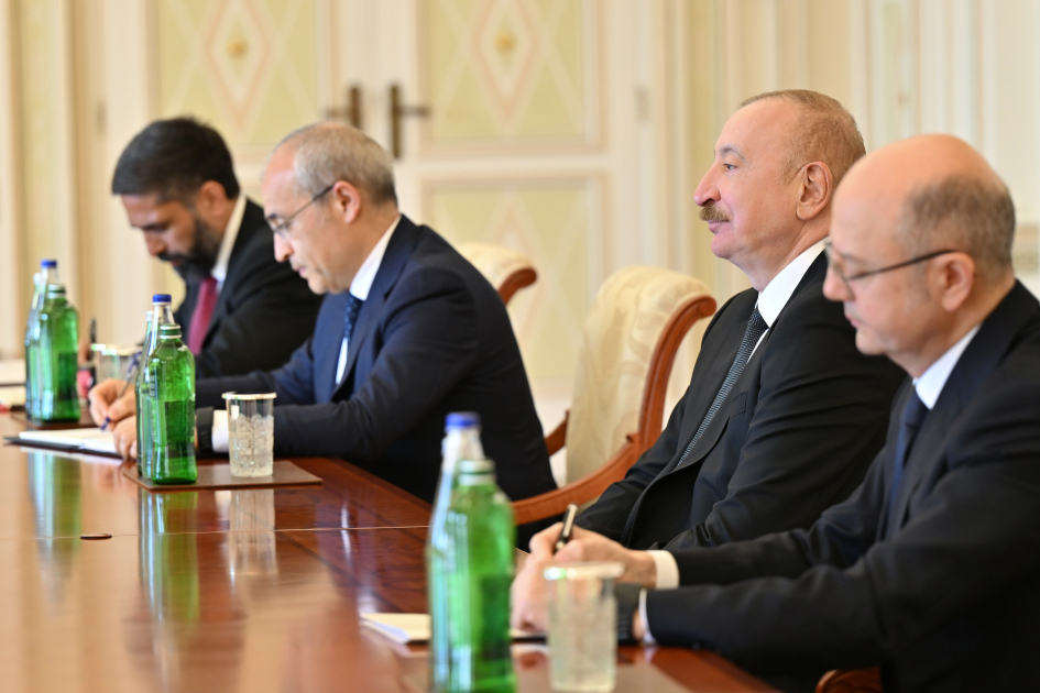 President Ilham Aliyev receives Chief Executive Officer of bp (PHOTO/VIDEO)