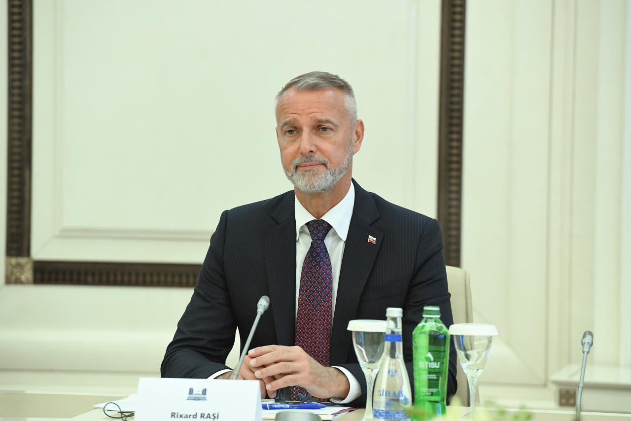 Azerbaijan, Slovakia strengthen ties with inter-parliamentary MoU (PHOTO)