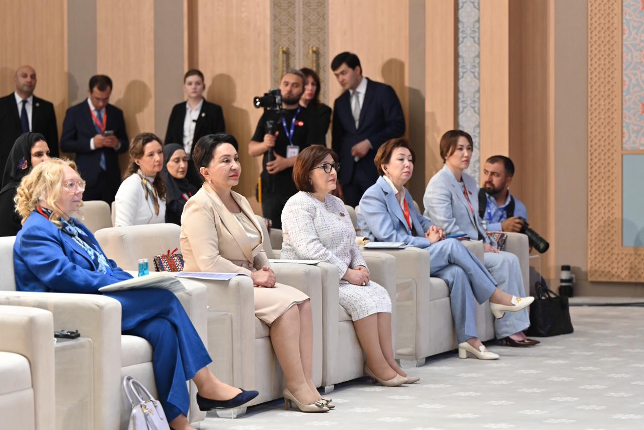 Azerbaijani speaker spotlights women's big input to rebuilding liberated areas (PHOTO)