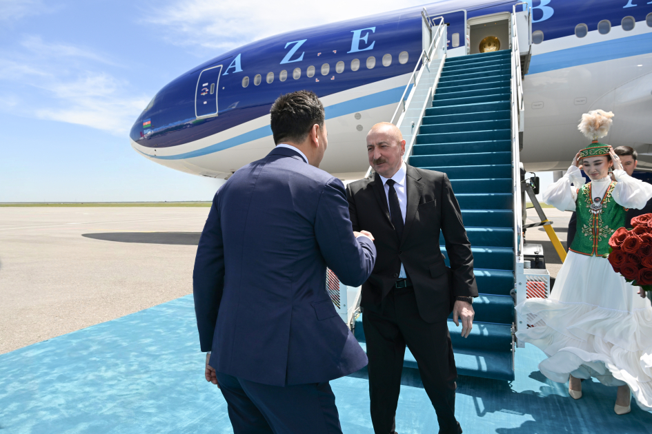 President Ilham Aliyev arrives in Kazakhstan on working visit (PHOTO/VIDEO)