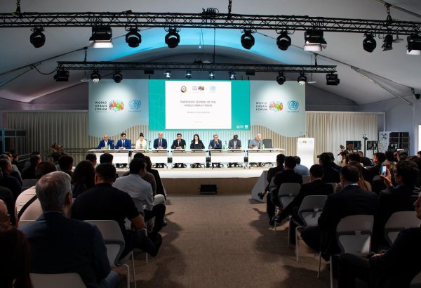 Baku hosts briefing on WUF13 for reps of diplomatic corps accredited in Azerbaijan (PHOTO)