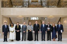 President Ilham Aliyev receives Executive Director of UN Human Settlements Programme (PHOTO)