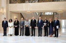 President Ilham Aliyev receives Executive Director of UN Human Settlements Programme (PHOTO)