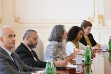 President Ilham Aliyev receives Executive Director of UN Human Settlements Programme (PHOTO)