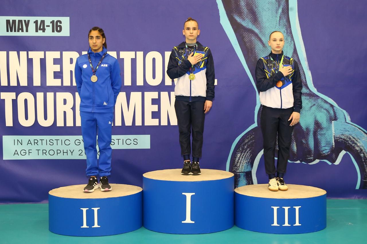 Azerbaijani gymnasts win medals at tournament in Baku (PHOTO)