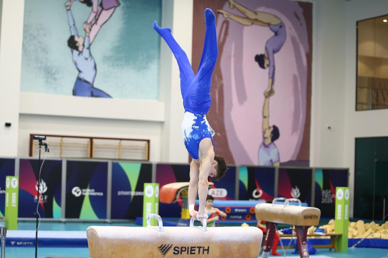 Azerbaijani gymnasts win medals at tournament in Baku (PHOTO)