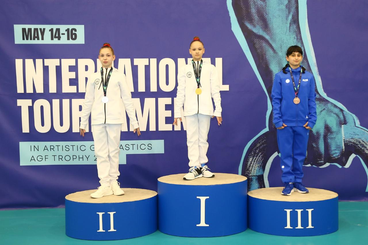 Azerbaijani gymnasts win medals at tournament in Baku (PHOTO)