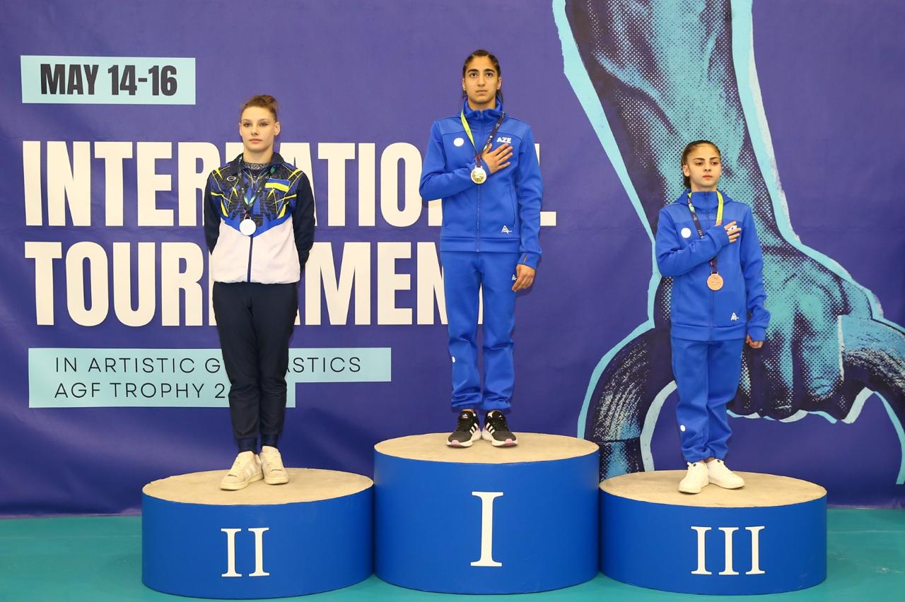 Azerbaijani gymnasts win medals at tournament in Baku (PHOTO)