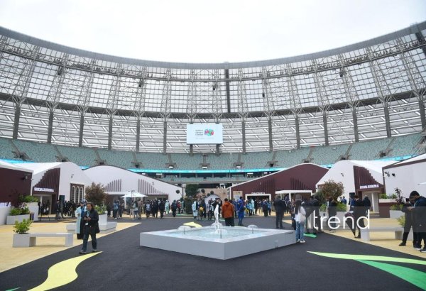 First day of WUF13 wraps up in Baku (PHOTO)