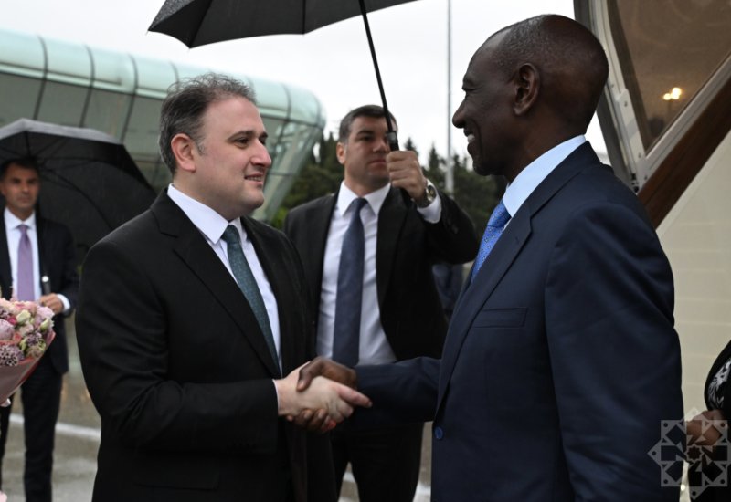 President of Kenya arrives in Azerbaijan