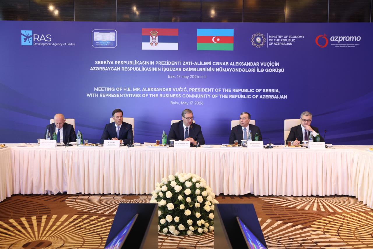 Serbian President meets with Azerbaijani business representatives (PHOTO)