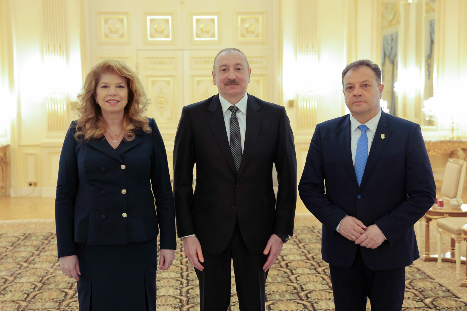 President Ilham Aliyev meets with President of Bulgaria (PHOTO)