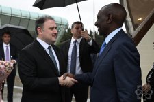 President of Kenya arrives in Azerbaijan