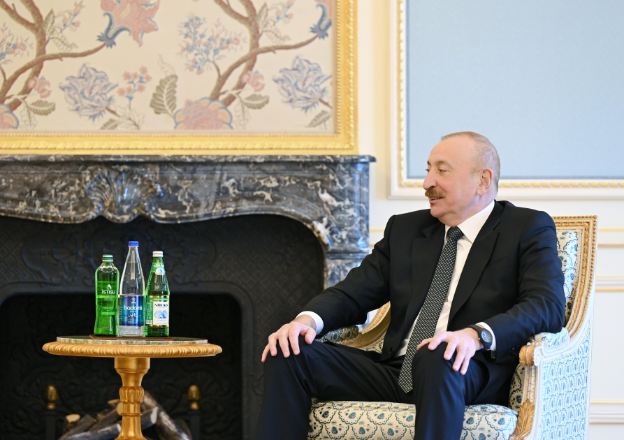 President Ilham Aliyev receives Minister of Energy and Infrastructure of United Arab Emirates (PHOTO)