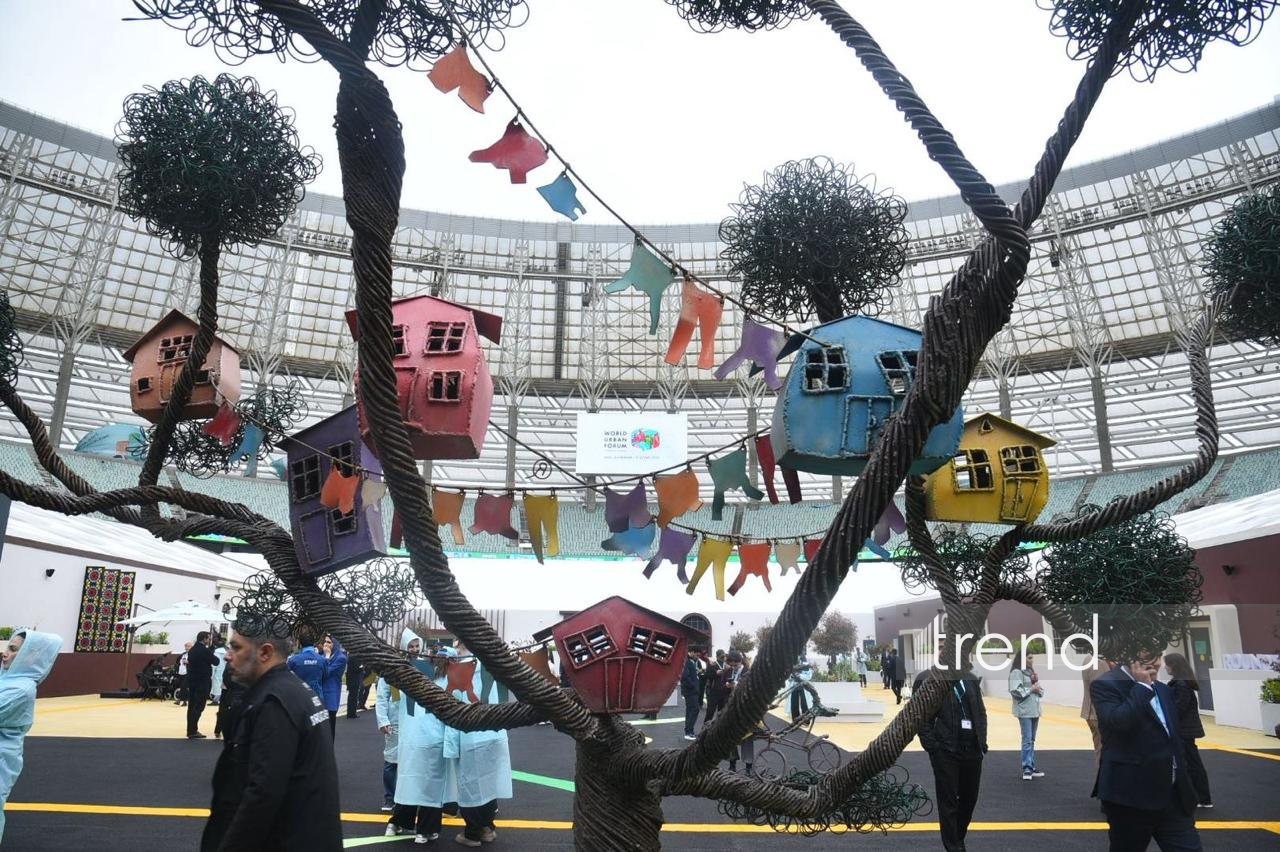 First day of WUF13 wraps up in Baku (PHOTO)