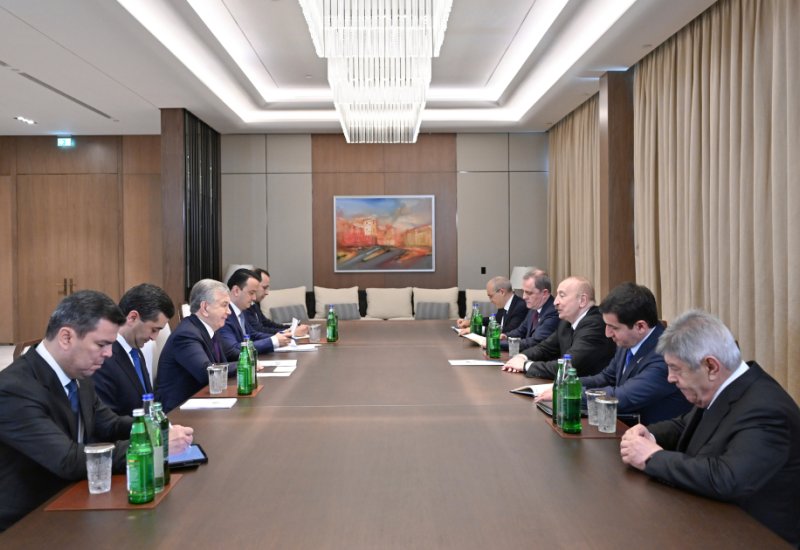 President Ilham Aliyev meets with President of Uzbekistan (PHOTO)