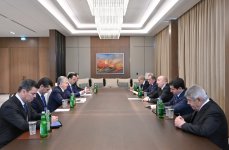 President Ilham Aliyev meets with President of Uzbekistan Shavkat Mirziyoyev (PHOTO)