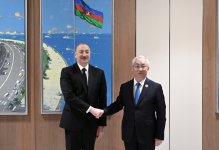 President Ilham Aliyev receives Vice Premier of the State Council of China (PHOTO)
