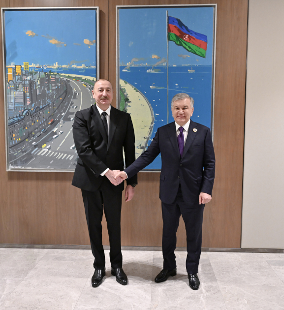 President Ilham Aliyev meets with President of Uzbekistan Shavkat Mirziyoyev (PHOTO)