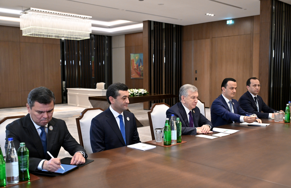 President Ilham Aliyev meets with President of Uzbekistan Shavkat Mirziyoyev (PHOTO)