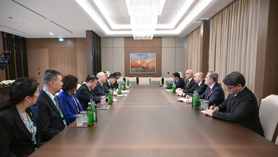 President Ilham Aliyev receives Vice Premier of the State Council of China (PHOTO)