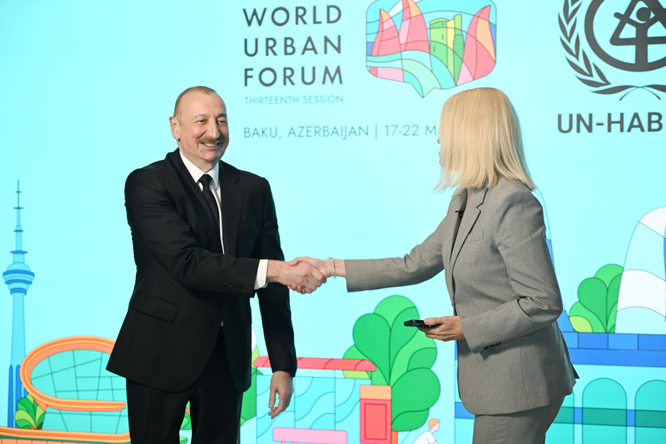 President Ilham Aliyev gives interview to Euronews TV (PHOTO)