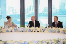 President Ilham Aliyev and First Lady Mehriban Aliyeva host official reception in honor of heads of state and delegations participating in WUF13 (PHOTO/VIDEO)