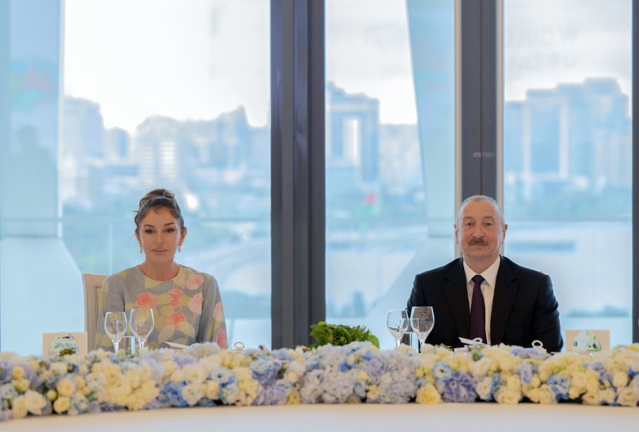 President Ilham Aliyev and First Lady Mehriban Aliyeva host official reception in honor of heads of state and delegations participating in WUF13 (PHOTO/VIDEO)