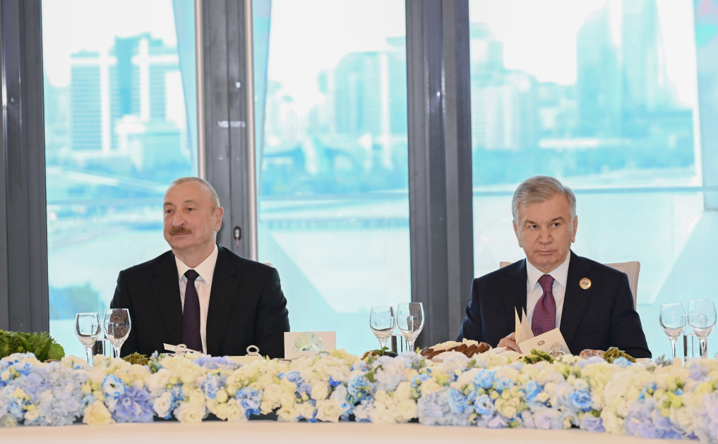 President Ilham Aliyev and First Lady Mehriban Aliyeva host official reception in honor of heads of state and delegations participating in WUF13 (PHOTO/VIDEO)