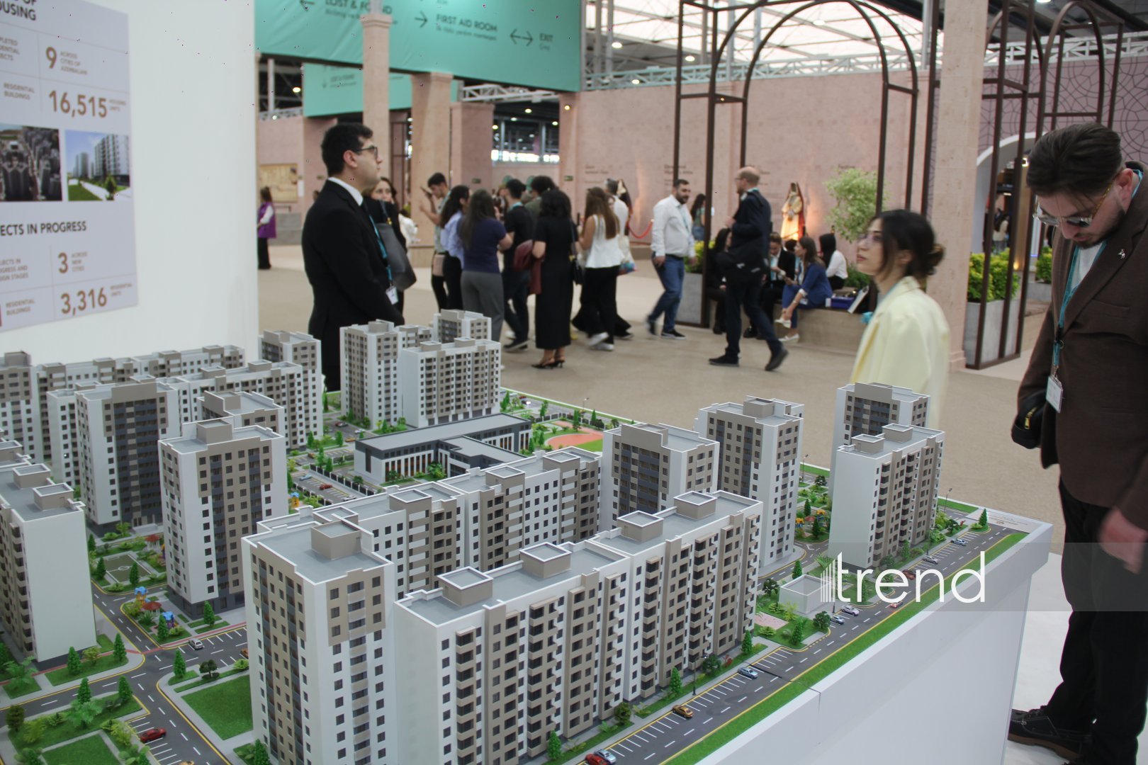 Most creative WUF13 pavilions in Baku: city of future under domes and screens (PHOTO)