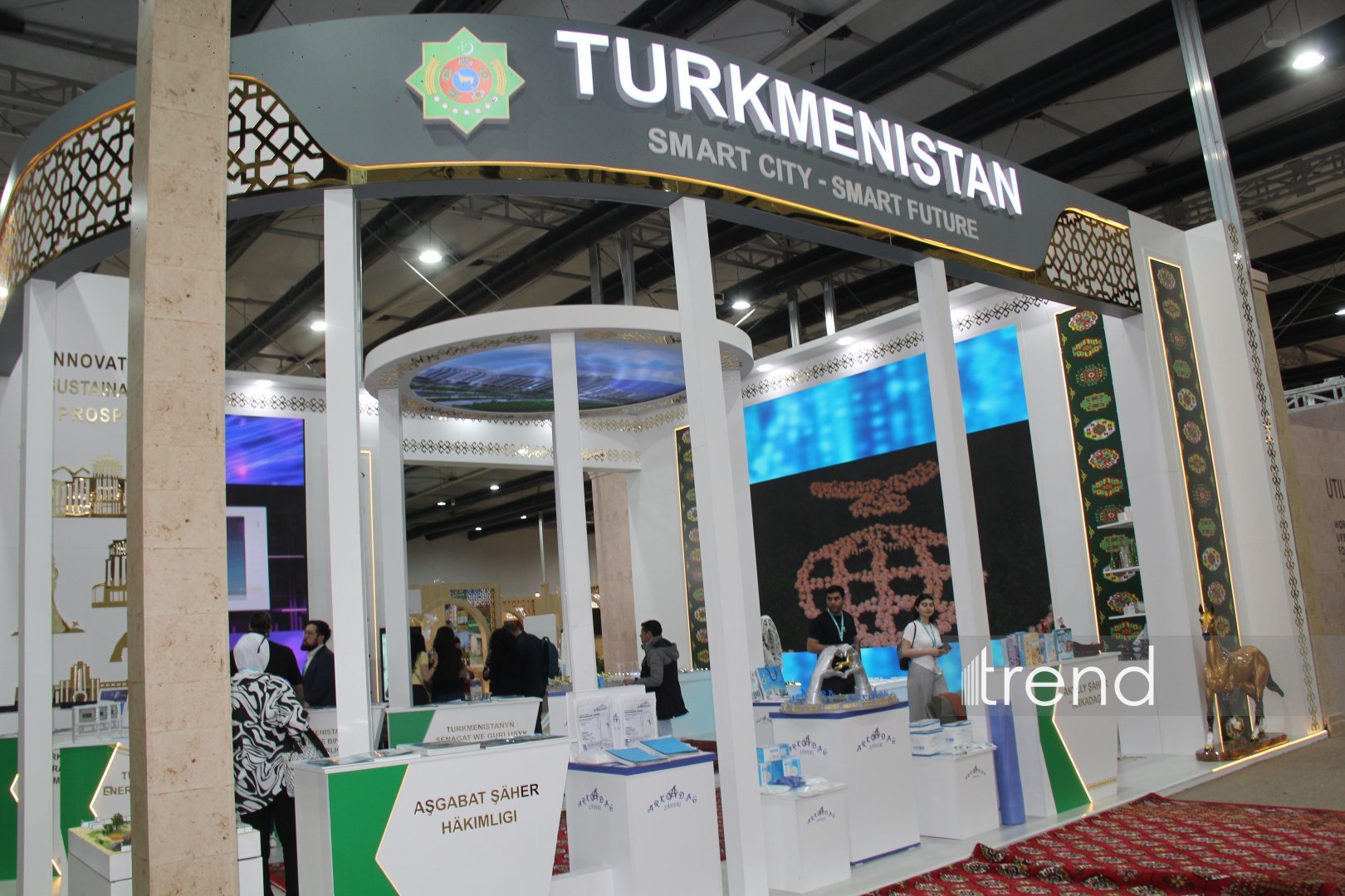 Most creative WUF13 pavilions in Baku: city of future under domes and screens (PHOTO)