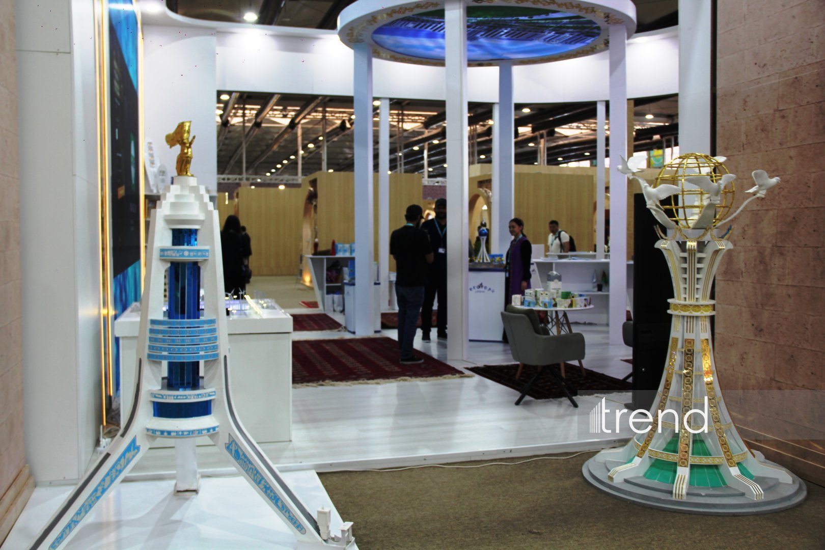 Most creative WUF13 pavilions in Baku: city of future under domes and screens (PHOTO)