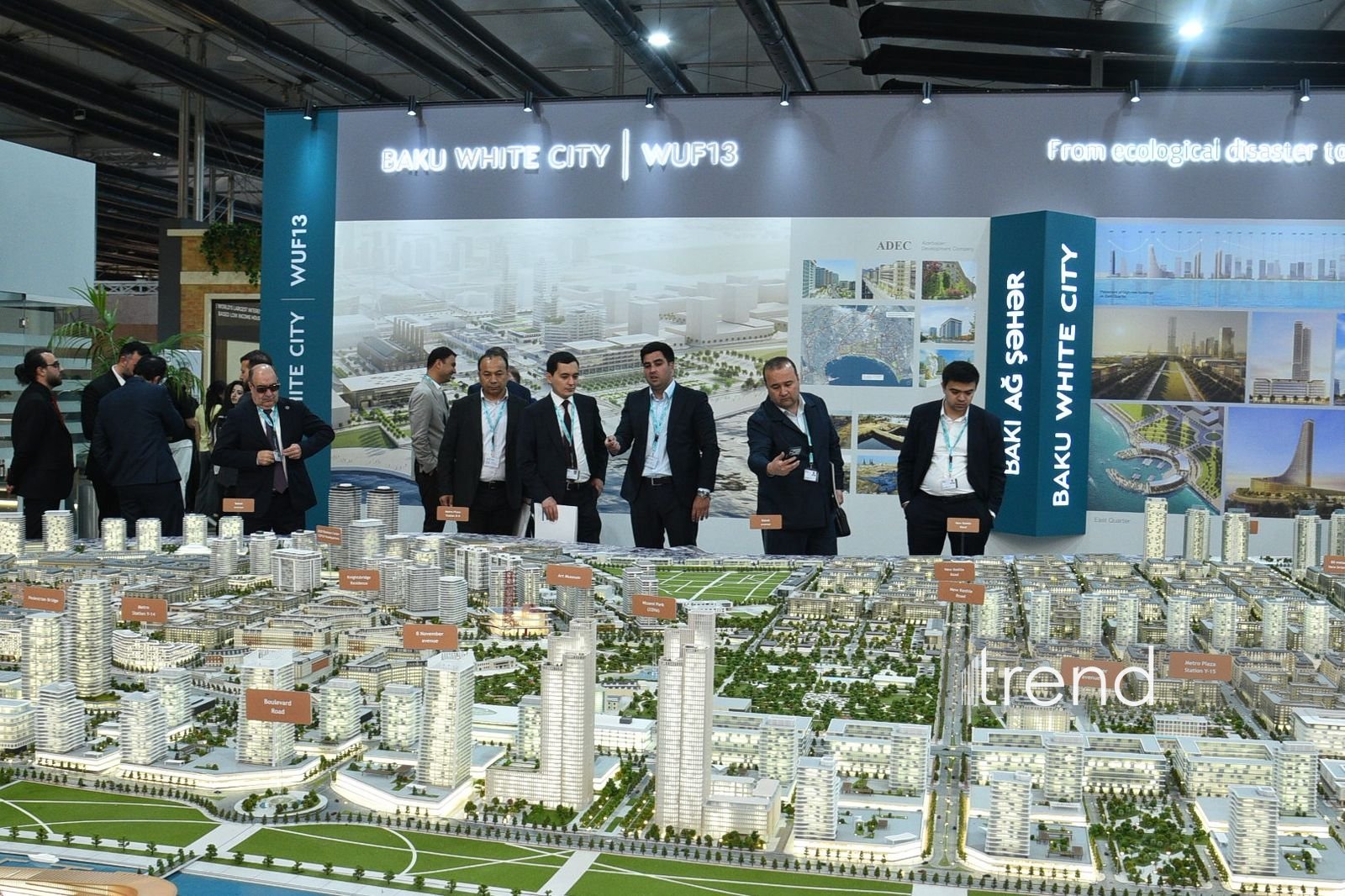 Baku White City pavilion captures attention of foreign delegates at WUF13 (PHOTO)
