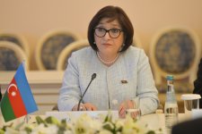 Speaker of Azerbaijani Parliament meets with with her Kyrgyz colleague (PHOTO)