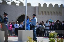 WUF13 hosts ceremony of lowering flags of Azerbaijan and UN (PHOTO)