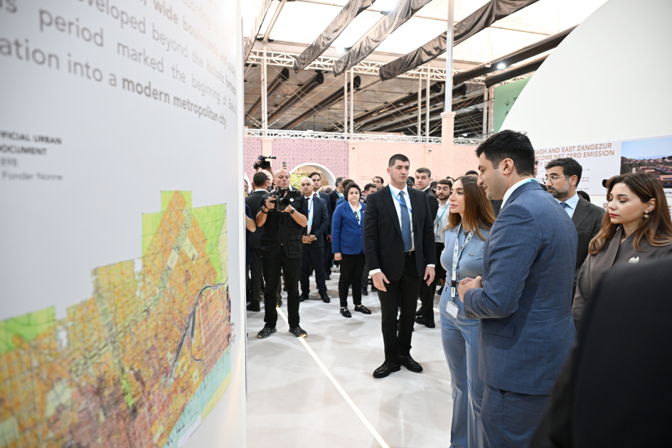 Heydar Aliyev Foundation VP Leyla Aliyeva and Head of Baku Media Center Arzu Aliyeva visit Urban Expo exhibition (PHOTO)