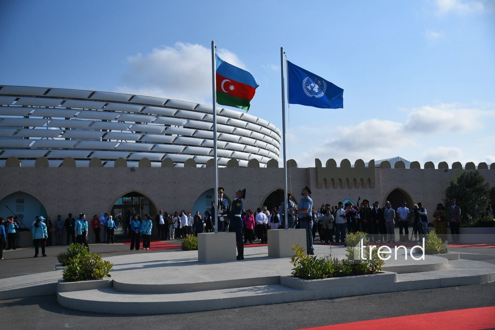 WUF13 hosts ceremony of lowering flags of Azerbaijan and UN (PHOTO)