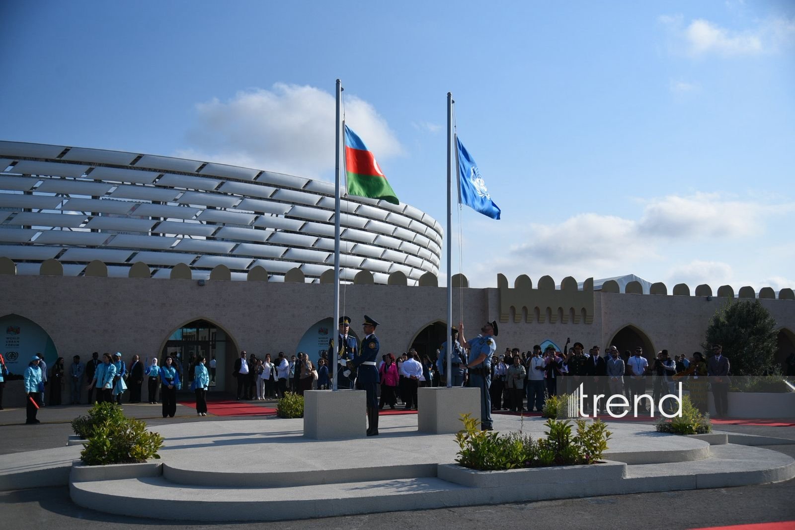 WUF13 hosts ceremony of lowering flags of Azerbaijan and UN (PHOTO)