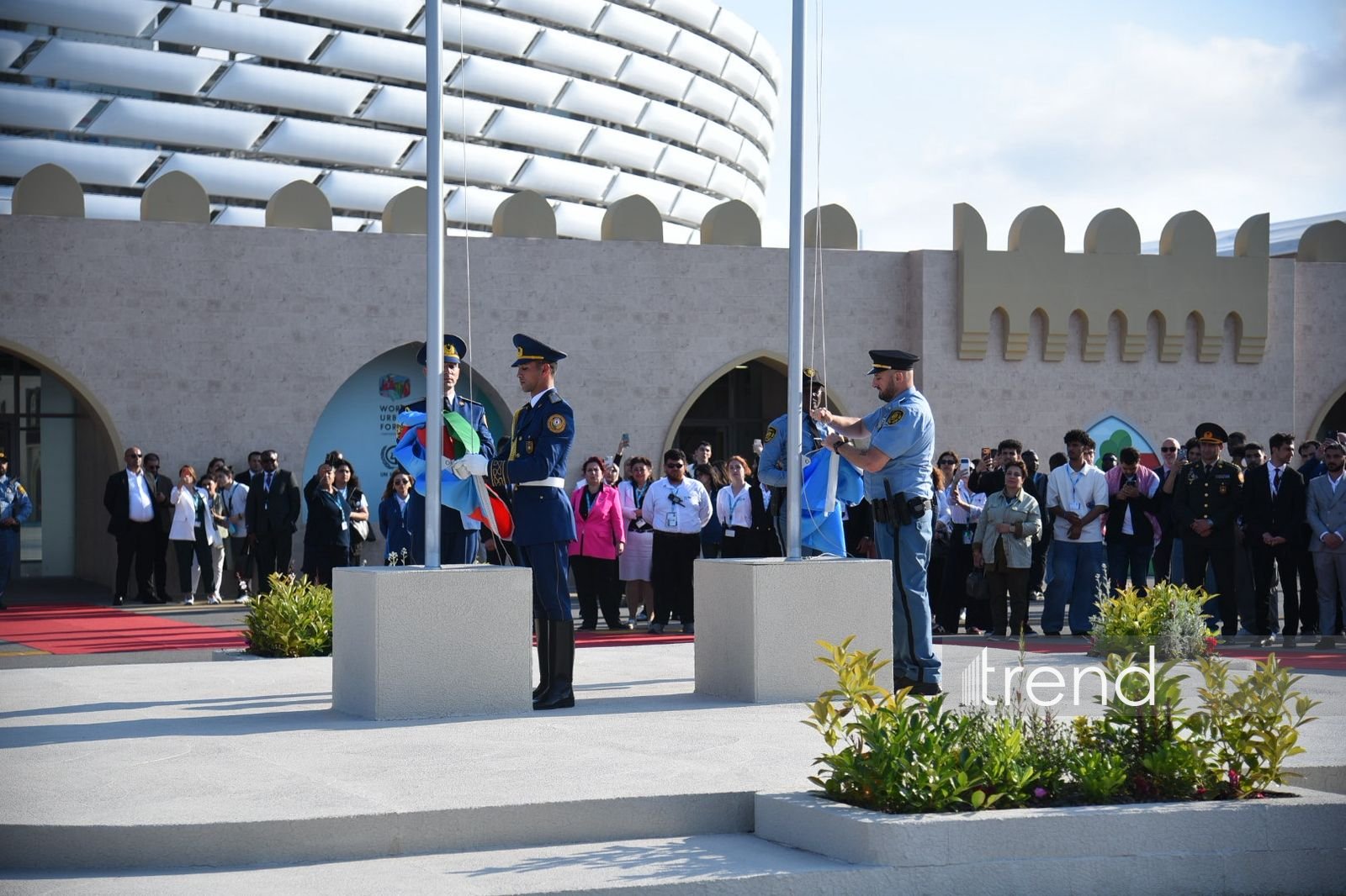 WUF13 hosts ceremony of lowering flags of Azerbaijan and UN (PHOTO)