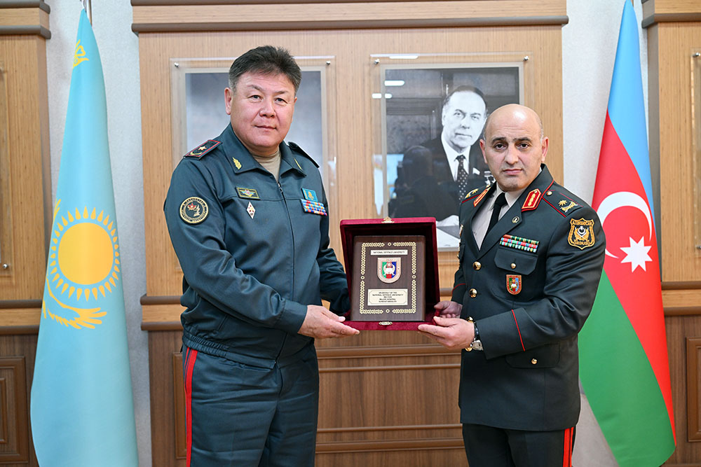 Azerbaijan and Kazakhstan discuss military education cooperation (PHOTO)
