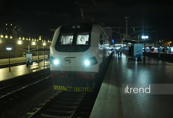 Baku–Tbilisi–Baku train departs on its first trip (PHOTO)