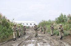 Azerbaijani military reservists undergo comprehensive tactical training (PHOTO)