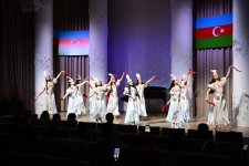 Leyla Aliyeva and Alena Aliyeva attend concert marking Independence Day at SANAT Children's Music and Art Center (PHOTO)