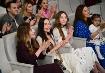 Leyla Aliyeva and Alena Aliyeva attend concert marking Independence Day at SANAT Children's Music and Art Center (PHOTO)