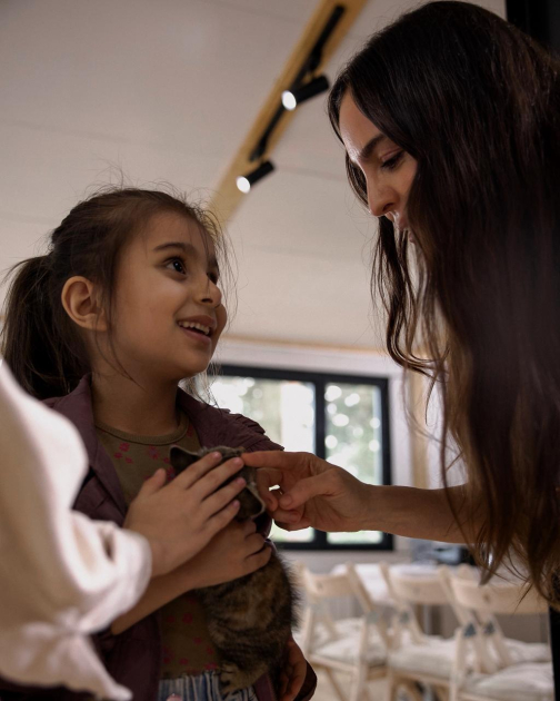 Leyla Aliyeva meets women preserving traditional mat-weaving craft in Masalli (PHOTO)