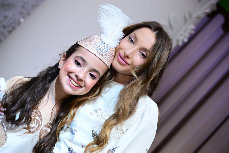 Leyla Aliyeva and Alena Aliyeva attend concert marking Independence Day at SANAT Children's Music and Art Center (PHOTO)