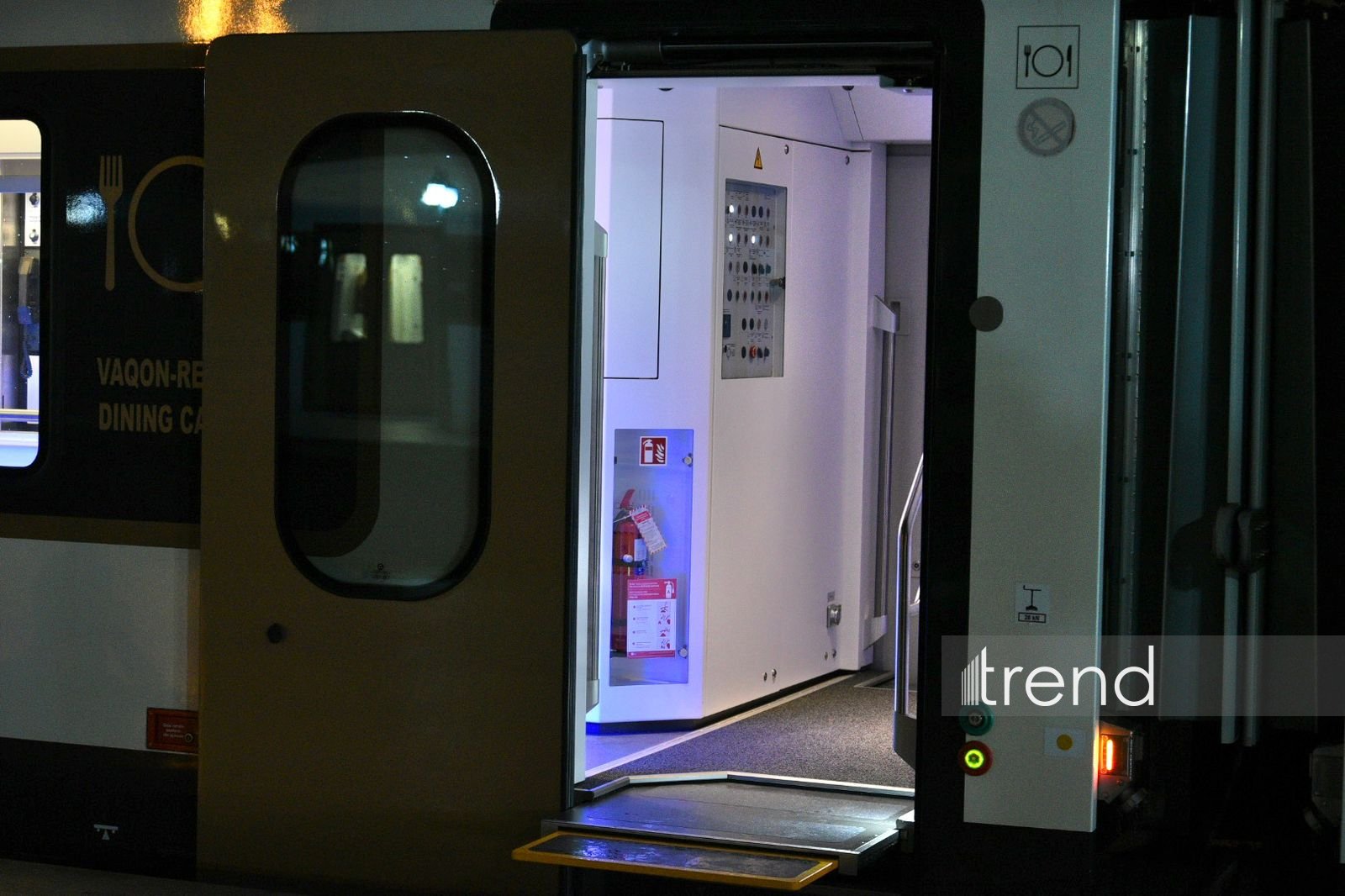 Baku–Tbilisi–Baku train departs on its first trip (PHOTO)