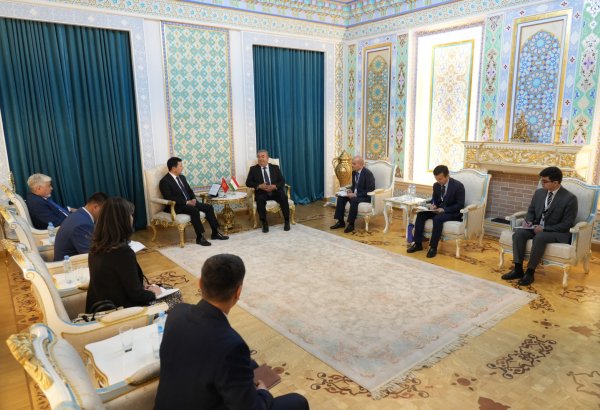Kyrgyzstan, Tajikistan discuss deepening agricultural cooperation